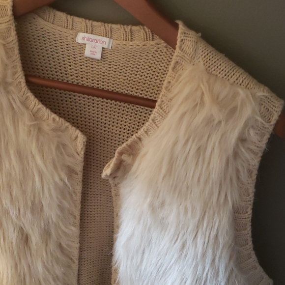 Fur vest - Picture 2 of 4